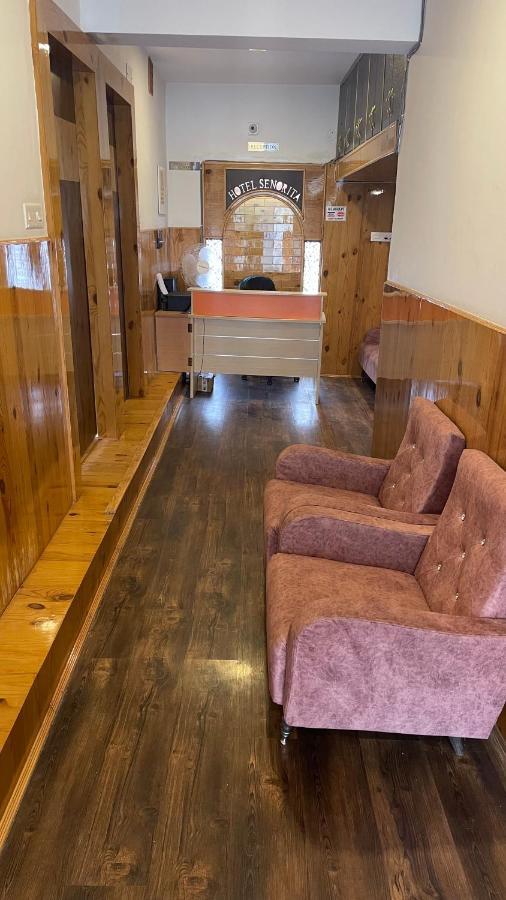 Hotel Senorita Srinagar  Luaran gambar
