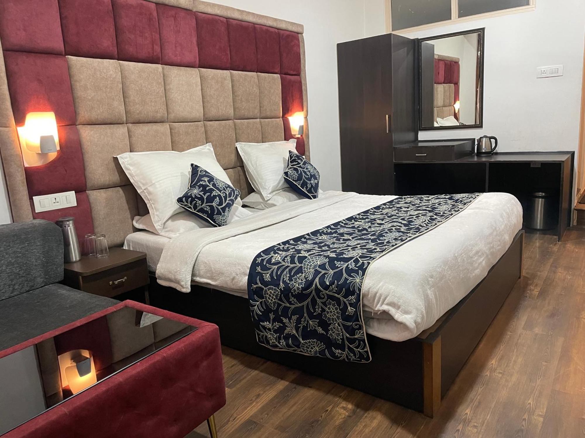 Hotel Senorita Srinagar  Luaran gambar